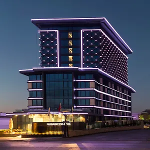 Golden Tulip Bayrampasa Istambul