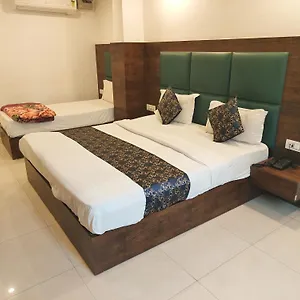**** Hotel Tark A Family Near Igi Airport Delhi India